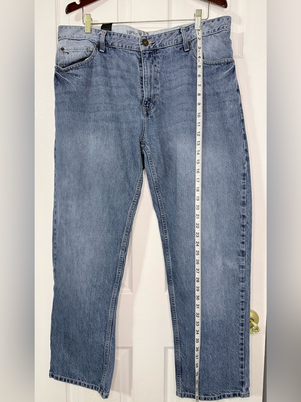 Tommy Hilfiger 85 Jeans Mens 38x32 Original American Denim Relaxed Straight Blue